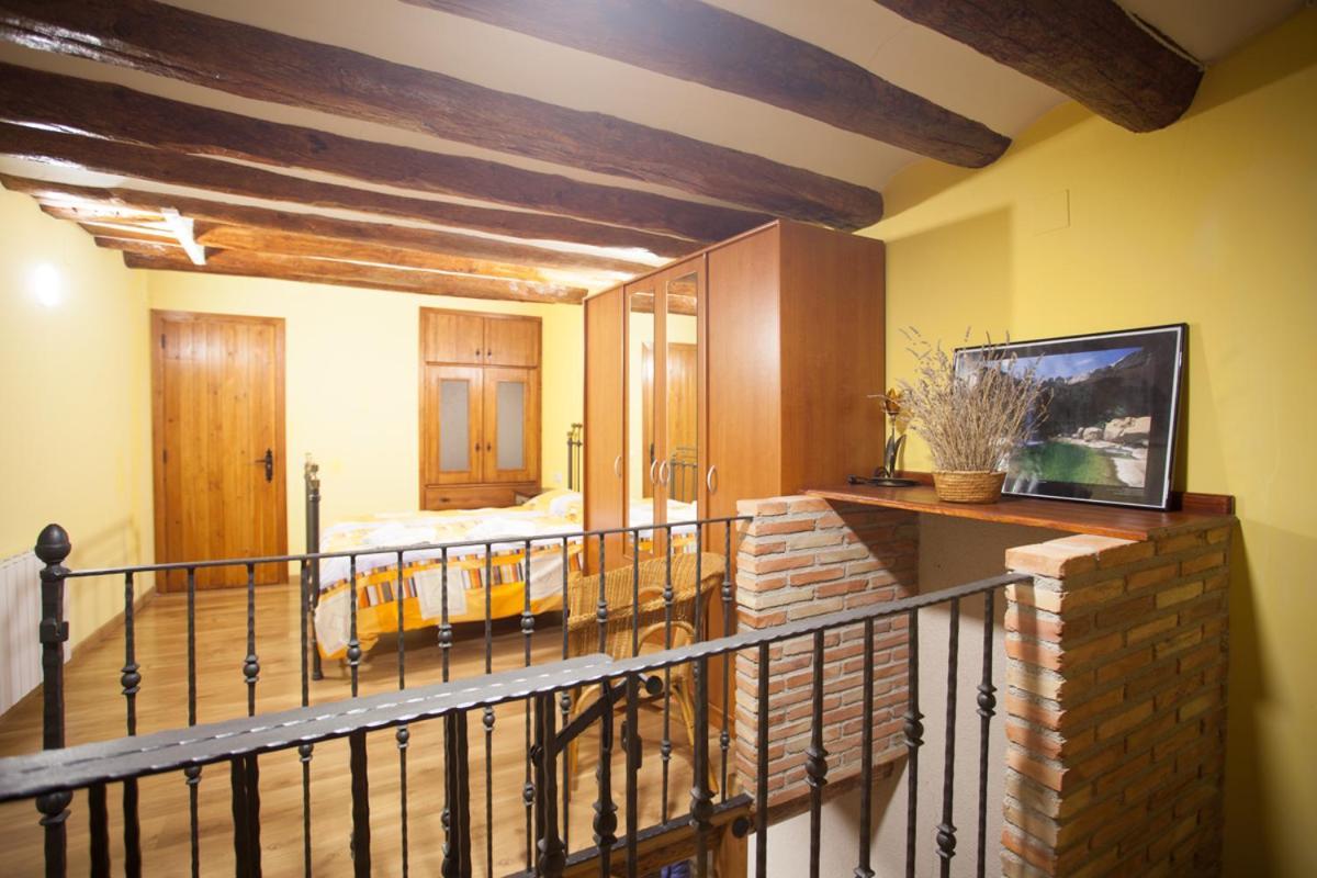 Ferienwohnung Casa Carranclanc Peñarroya de Tastavins Exterior foto